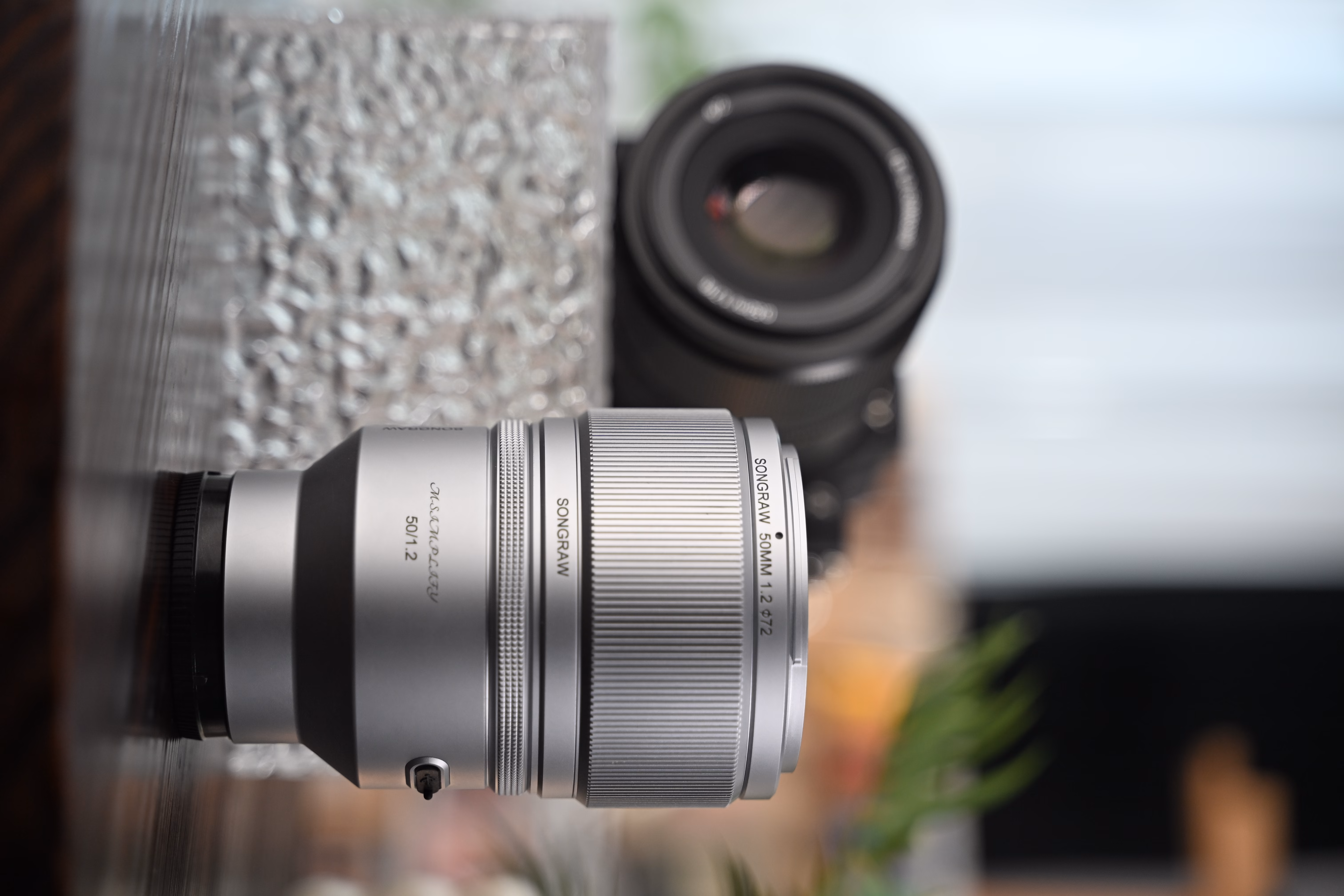 Đánh Giá Chi Tiết Ống Kính SongRaw M-Simplify 50mm F1.2 AF Titanium: 
